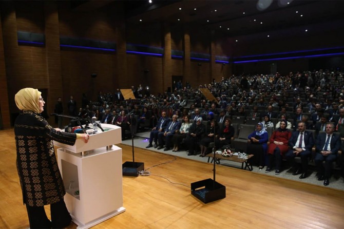 Okuma-yazma bilmek tarifsiz bir özgürlük