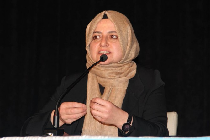 İstişareyi büklerimize danışmayı tecrübe edinmeyi kaybettik