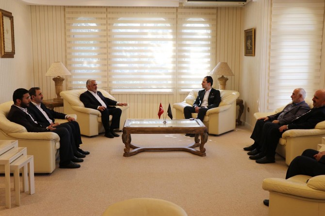 HÜDA PAR’dan Yeniden Refah Partisine “hayırlı olsun” ziyareti