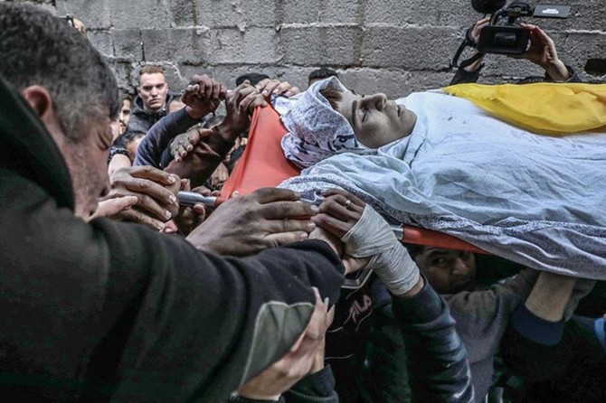 Siyonistlerin yaraladığı Filistinli genç şehid oldu