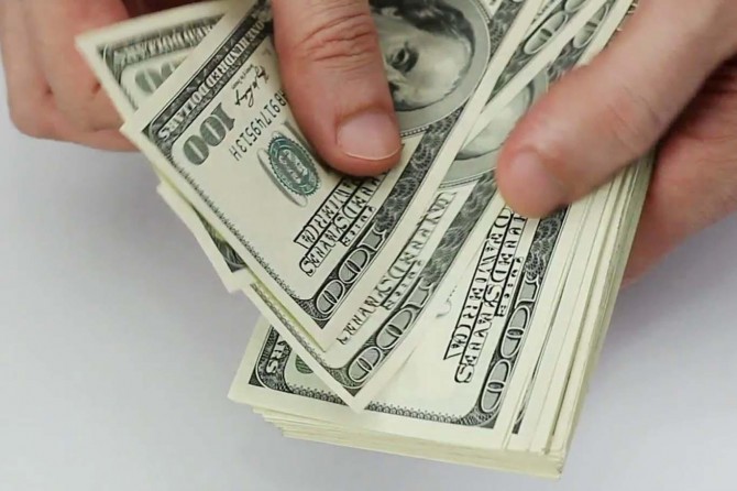 Dolar 5,35'in altını gördü