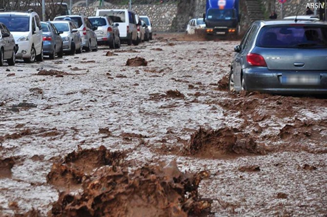 Akdeniz ve Güneydoğu Anadolu Bölgesi için sel tehlikesi uyarısı