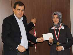 Satranç Ustalarına Ödülleri Verildi