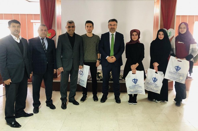 "Çanakkale Şehitlerine" şiirinin okuma finali yapıldı