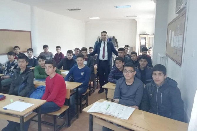 Öğrencilere mesleki tanıcı seminer verildi
