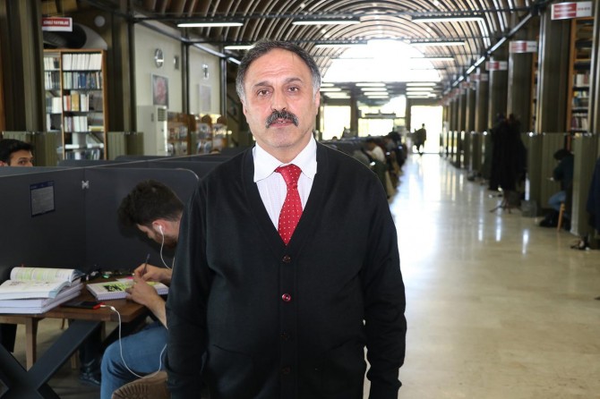 Kitap ve kütüphanenin önemi yılın her haftasında anlatılmalıdır