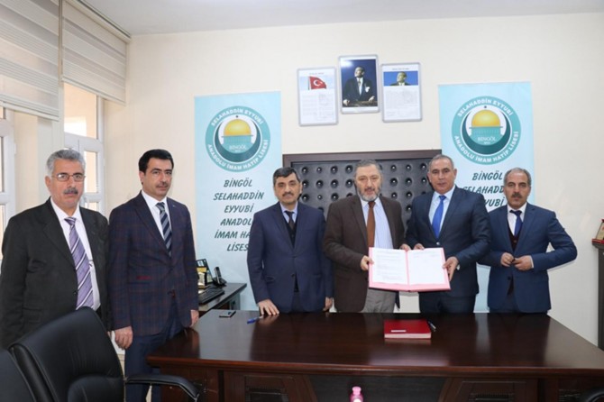 Bingöl'de "Hafızlık ve Akademik Başarıyı Arttırma" işbirliği protokolü