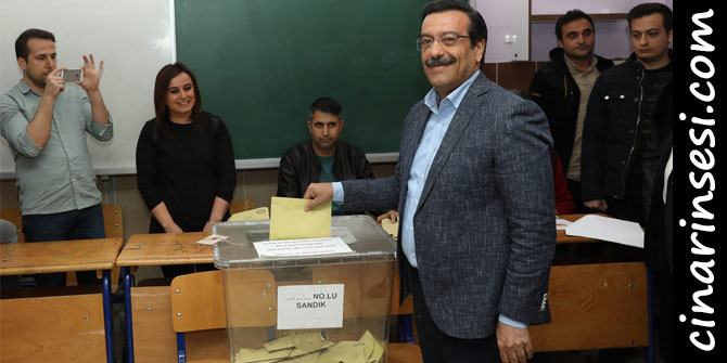 Cumali Atilla oy kullandı