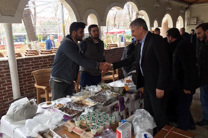 Elazığ'da öğrenciler yararına kermes düzenlendi