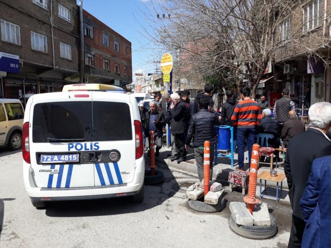 Batman Kısmet Mahallesi Gök Taksi civarında silahlı kavga: 1 ölü