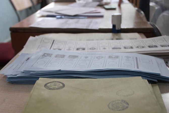 AK Parti İstanbul'da 39 ilçenin 24'ünü aldı