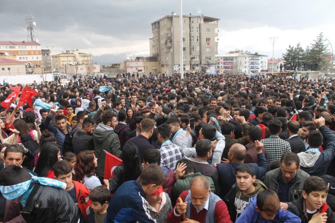 AK Parti Şırnak’ta zafer mitingi düzenledi