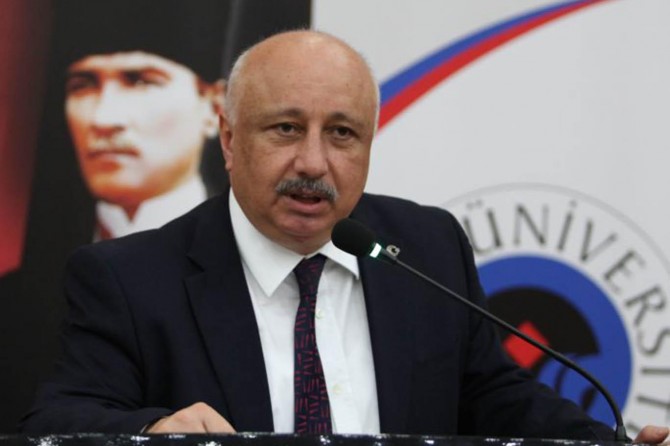 Batman Üniversitesi Rektörü'nden Mirac Kandili mesajı