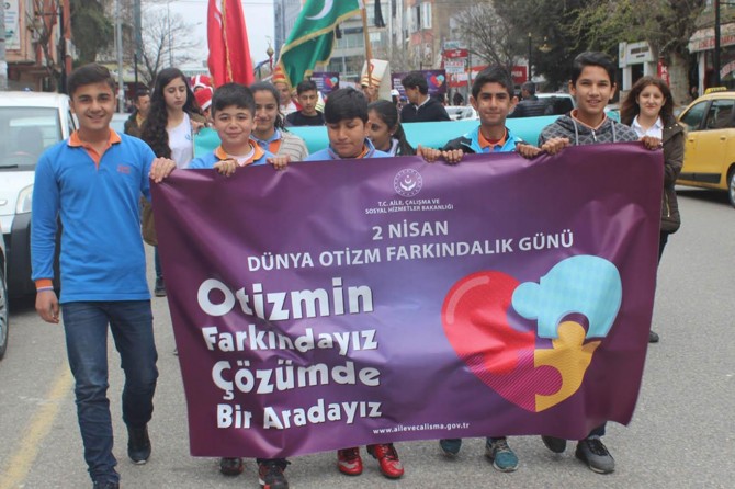 Otizm günü farklı etkinliklerle kutlandı