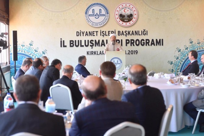 Birlik, beraberlik içerisinde hareket etmek zorundayız