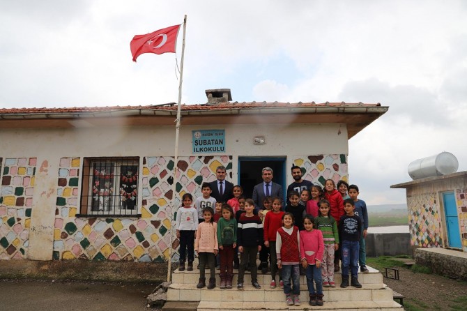 Milli Eğitim Müdürü Sarı'dan okul ziyaretleri