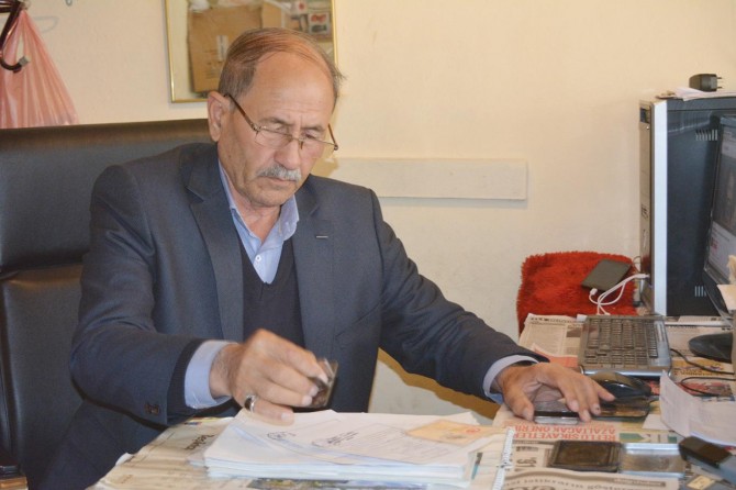 ​ 35 yıldır muhtarlık yapan Velioğlu güven tazeledi