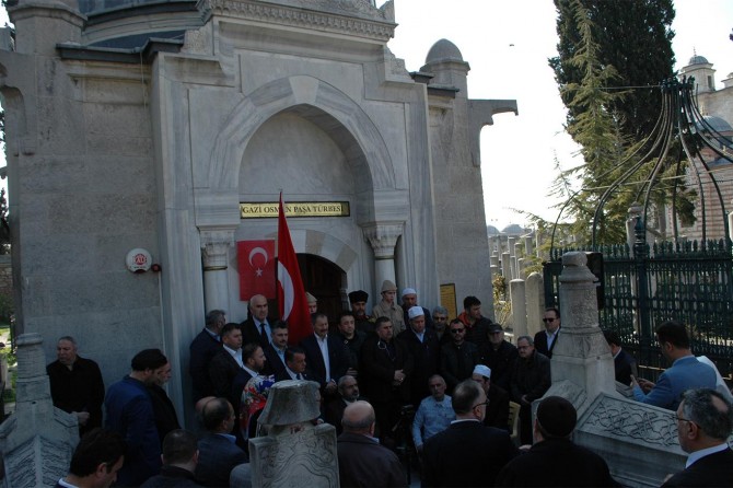 Plevne kahramanı Gazi Osman Paşa mezarı başında anıldı