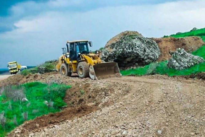 Ulaşıma kapanan yola servis yolu açıldı