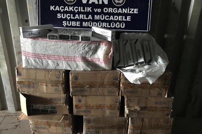 Van'da kaçak sigara ele geçirildi