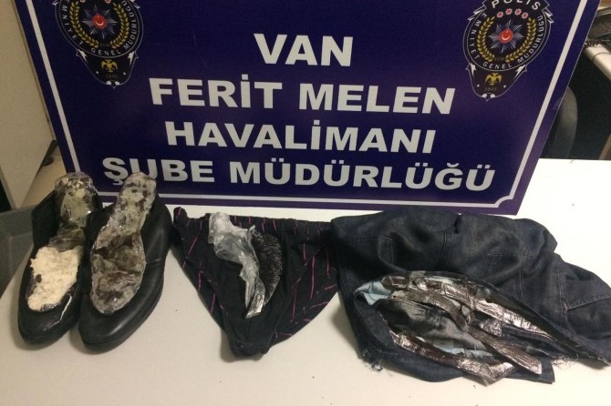 Havalimanında afyon sakızı ele geçirildi