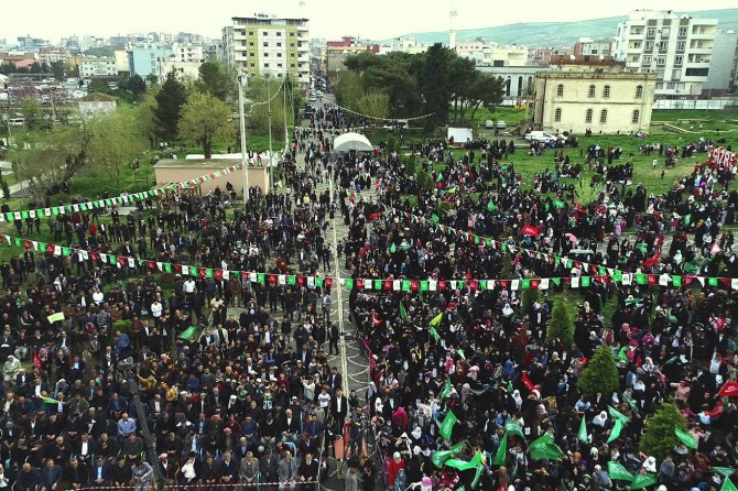 Cizre people emotionalize their love for the Prophet