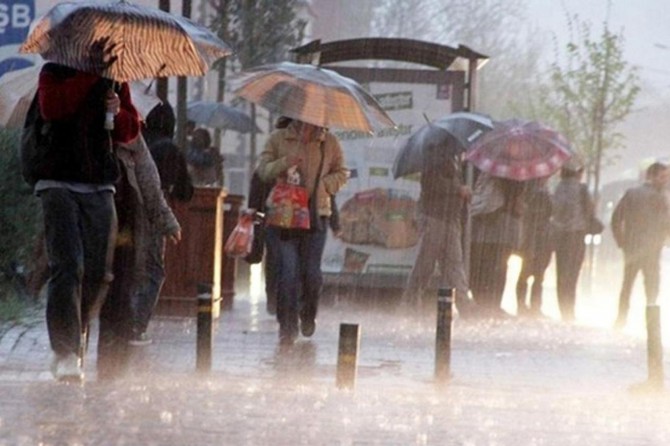 Meteorolojiden kuvvetli yağış uyarısı