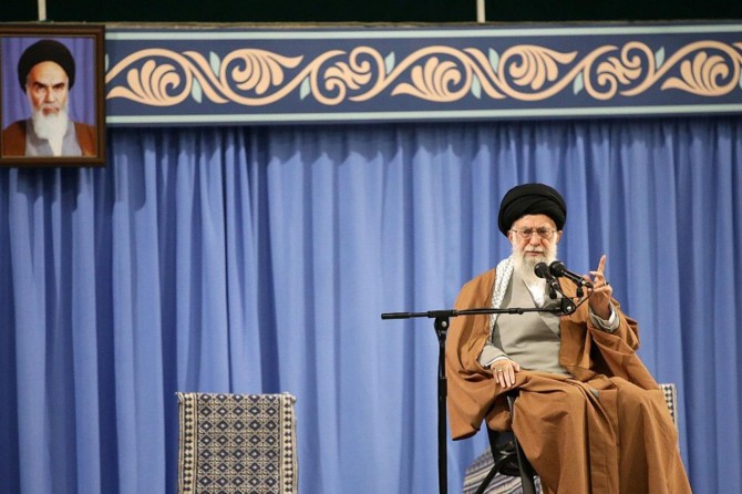 Ayetullah Hamaney: ABD İran devrimine karşı engelleyici adımlar atmaya çalışıyor