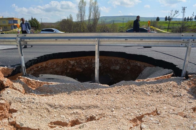 ​Batman’da Karayollarından obruklarla ilgili açıklama
