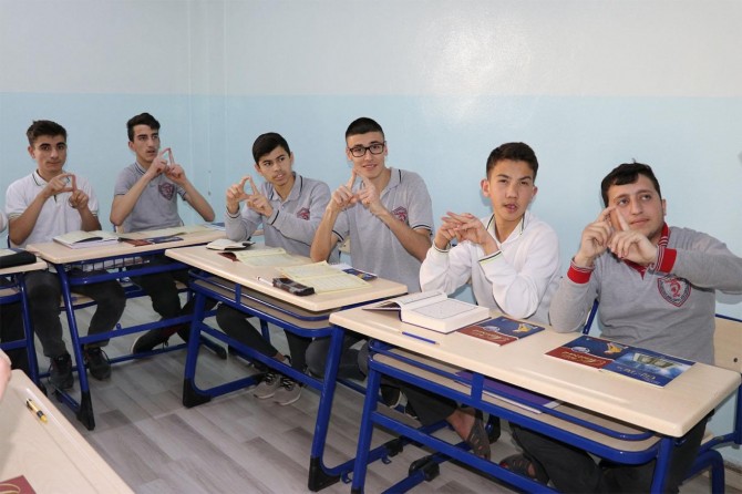 ​​Gaziantep'te engelleri Kur'an öğrenmelerine engel olmadı