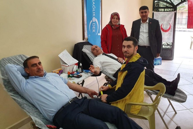 Kan bağışı konusunda daha duyarlı olmalıyız