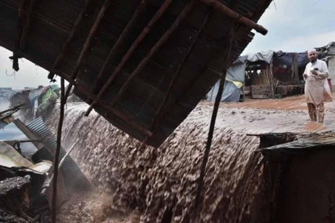 Pakistan'da sel: 39 ölü