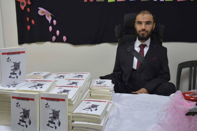​Yüzde 96 engelline rağmen kitap yazdı