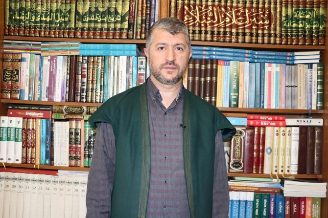 Peygamber sevgisini toplumun her kesimine ulaştırmalıyız