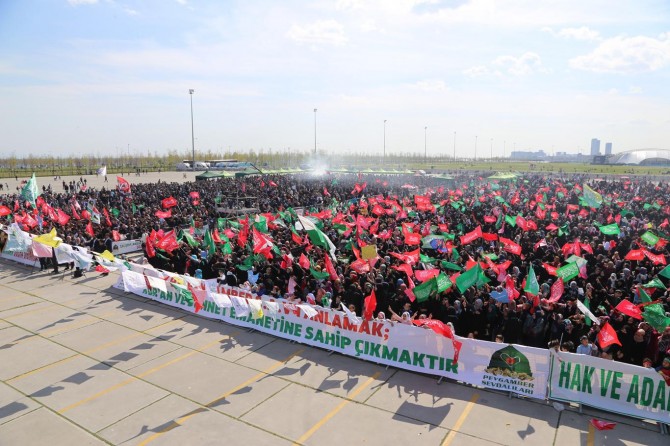 İstanbullular Peygambere sadakatte buluştu