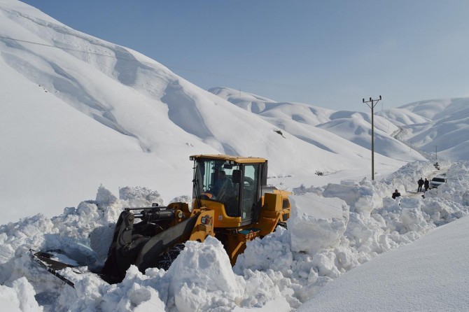 Ji ber berfê li Bidlîsê rêya 80 gundan hat girtin