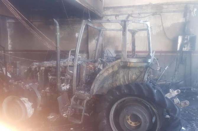 Kâhta'da çıkan yangın iş yerini kullanılamaz hale getirdi