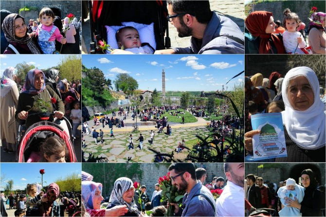 People were invited to Mawlid Al-Nabi with roses in Diyarbakır