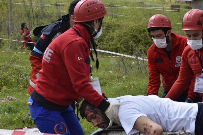 Mardin’de gerçeği aratmayan UMKE tatbikatı