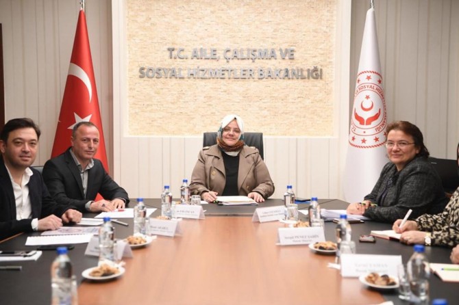 Süresiz Nafaka Mağdurları Platformundan Bakan Selçuk'a ziyaret