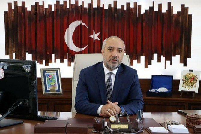 Muş Alparslan Üniversitesi Rektörlüğüne yeniden Fethi Ahmet Polat atandı