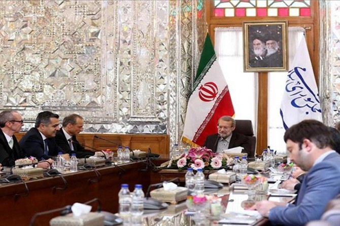 Laricani: Avrupa Birliği'nin itibarı yok olmuştur