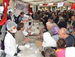 Denizli Belediyesinden 5000 Kişiye Aşure