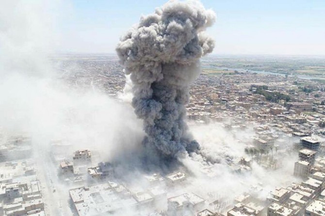 Amerîka li Raqqayê hezar û 600 kesên sîwîl kuşt