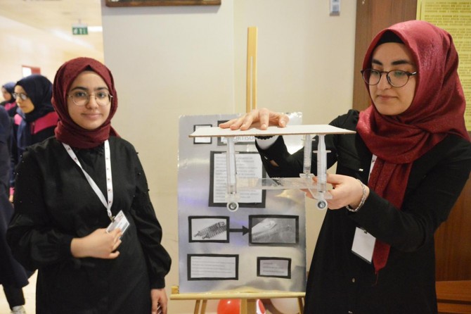 Siirt'te imam hatip öğrencileri projeleriyle göz dolduruyor