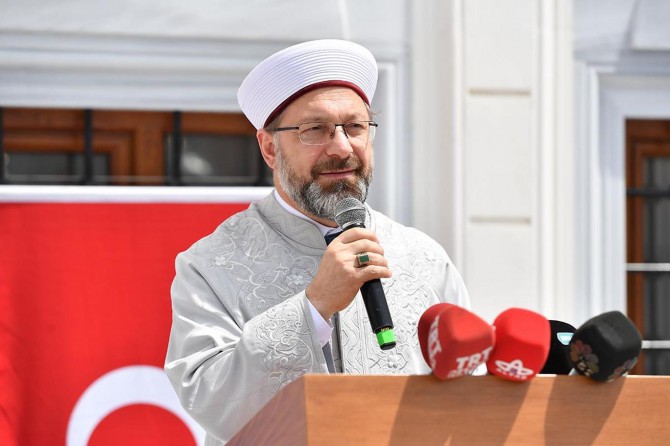 Diyanet İşleri Başkanı: Camilerimizi birer mektep haline getirelim