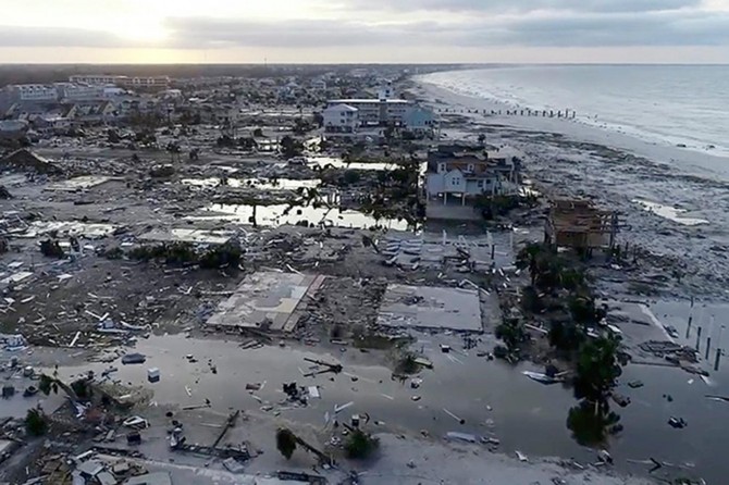 Hindistan'da kasırga alarmı: 800 bin kişi tahliye ediliyor