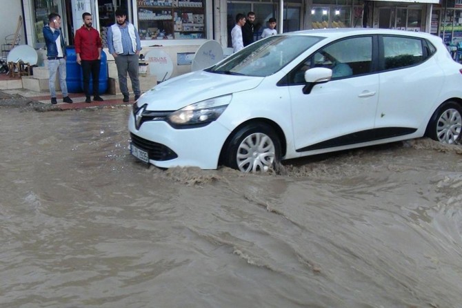 Meteorolojiden kuvvetli yağış uyarısı