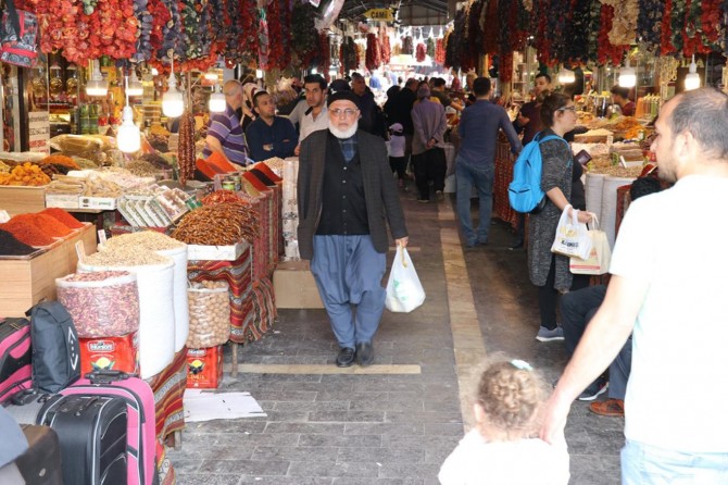 Gaziantep'te Ramazan hareketliliği esnafın yüzünü güldürdü