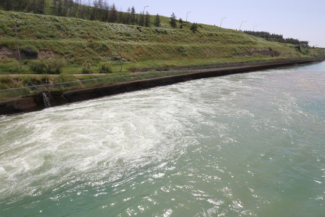Harran Ovası'na su verilmeye başlandı